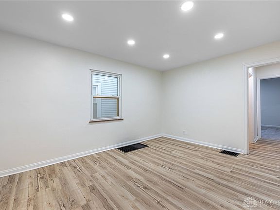 2nd image of 3708 Zinsle Ave