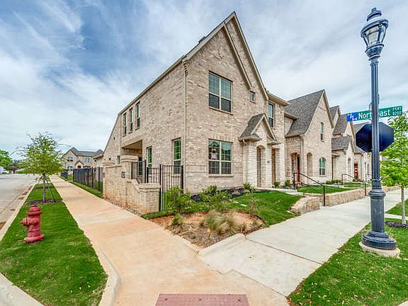 3rd image of 6901 Fairfield Ln