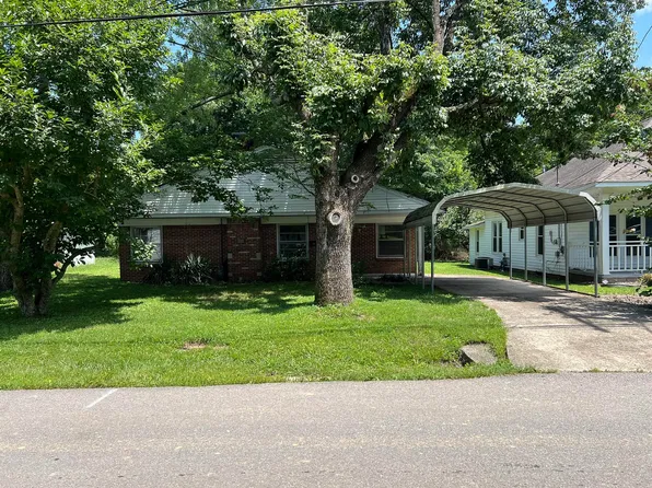 211 S 15th St, Murray, KY 42071