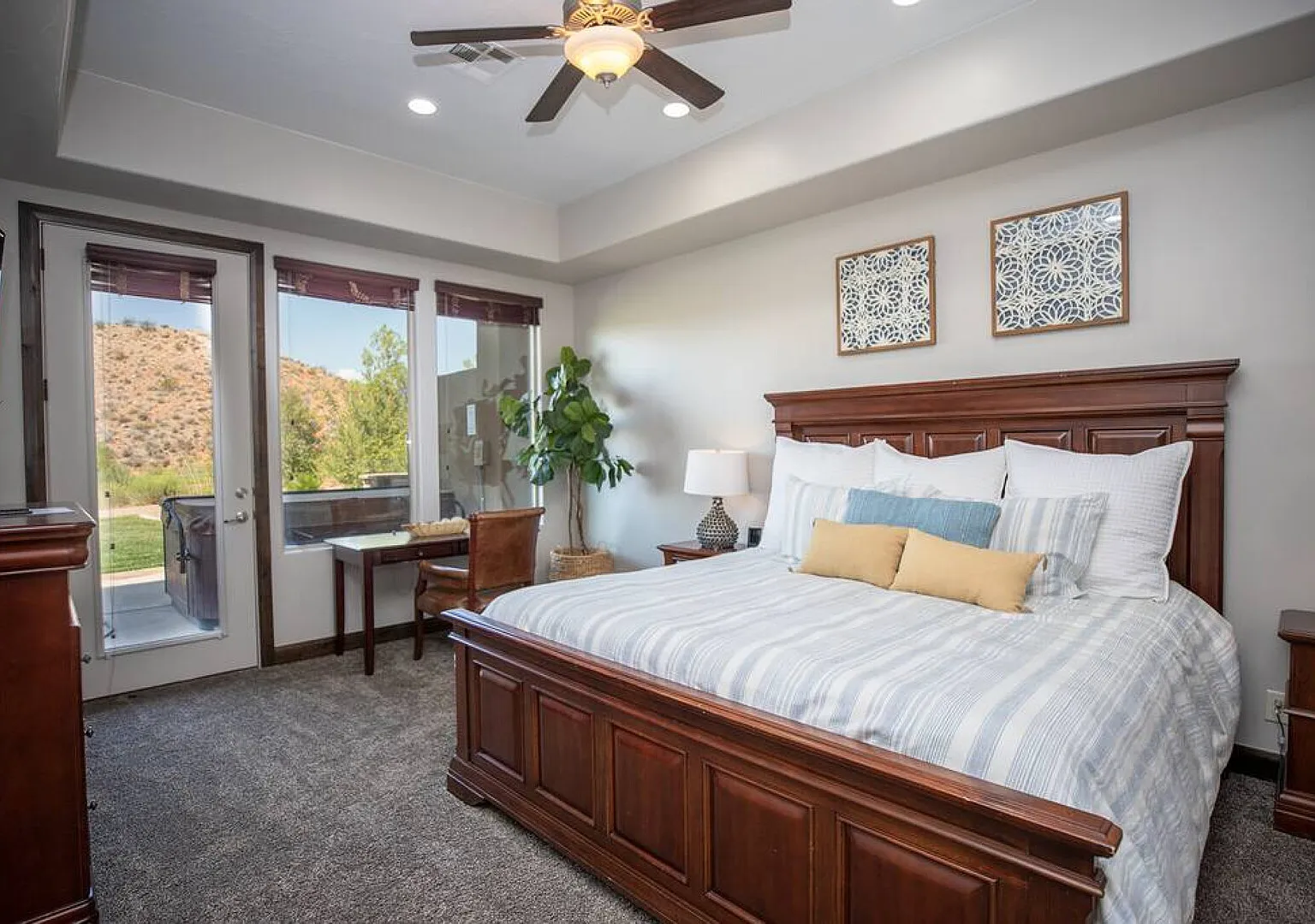Golf Views, Private Spa, & Renowned Community Amenities — Photo 2