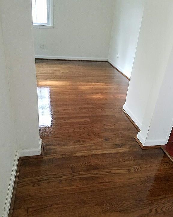 2nd image of 210 River Rd