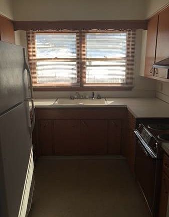 2nd image of 418 11th Ave W APT 5