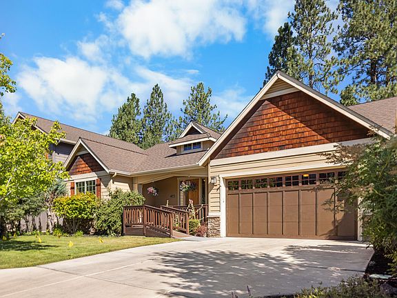 2nd image of 60822 Falcon Pointe Ln