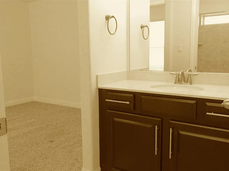 5800 Viejo Dr — Photo 33