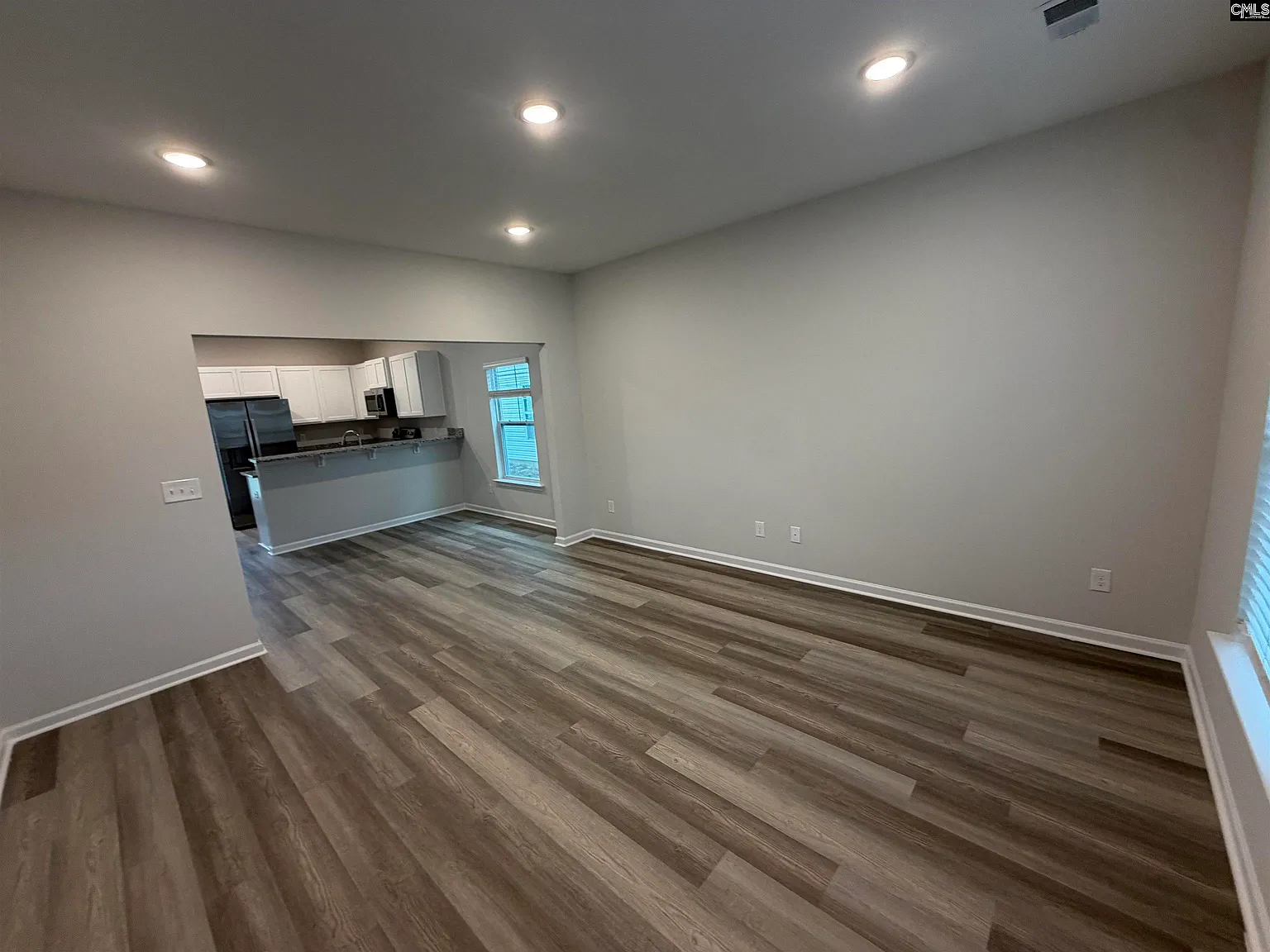3 bed, 1440 sqft, $1,899 — Photo 2