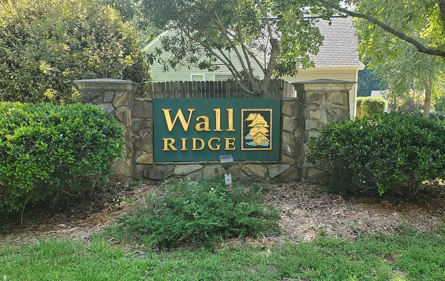 3 bed, 1208 sqft, $3,500 — Photo 2