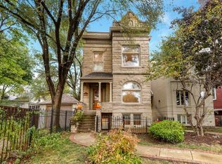 120 Lake St APT A, Oak Park, IL 60302