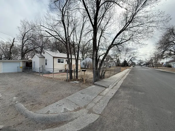 415 S 1st St, Riverton, WY 82501