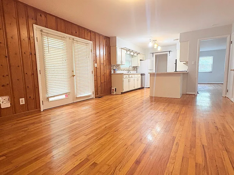 1504 Sunset Ln — Photo 17