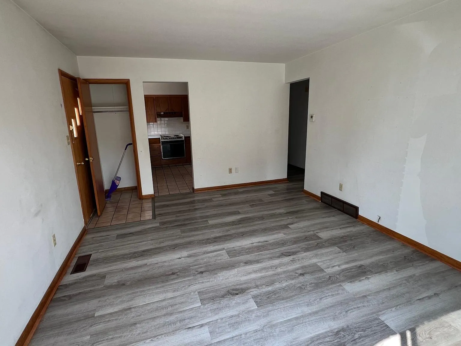 2 bed, $750 — Photo 3