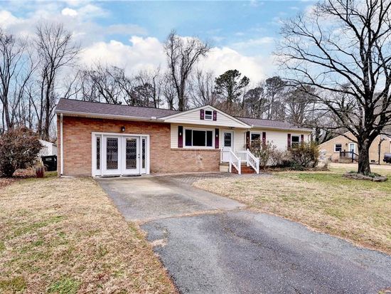 105 Carraway Ter, Yorktown, VA 23692