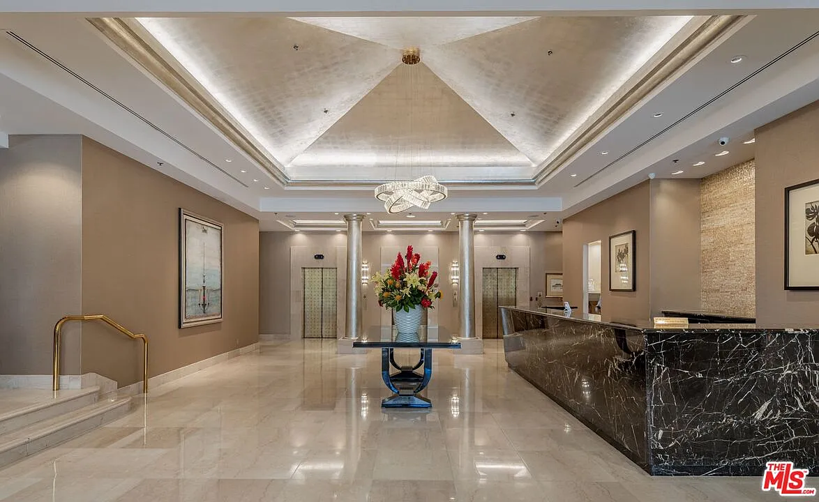 2 bed, 3.0 bath, 1750 sqft, $10,000 — Photo 3