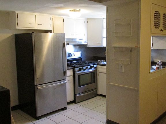 5th image of 7003 Elmwood Ave