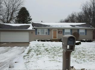 4184 Calvin Dr, Adrian, MI 49221