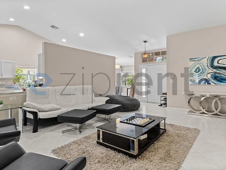 5361 Grande Palm Cir — Photo 5