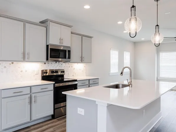 8533 Marvino Ln, Raleigh, NC 27613