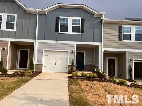 903 Clearhaven Ln Photo 1
