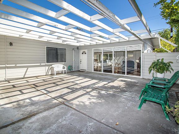 2nd image of 3461 Murdoch Dr