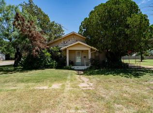 801 Avenue J, Anson, TX 79501