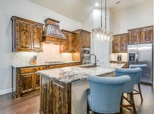 2842 Earl Dr, Trophy Club, TX 76262