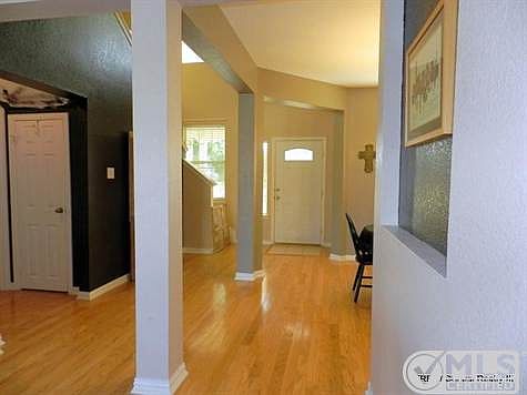 2nd image of 10049 Pinecrest Dr