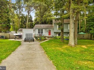 235 Oak Hollow Ct, Pasadena, MD 21122