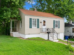 9737 Gerling Pl, Saint Louis, MO 63114