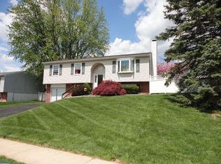 614 Haudie Ann Rd, Upper Chichester, PA 19061