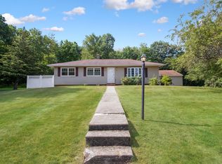 12 Cheryl Ln, Prospect, CT 06712