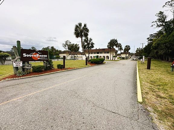 2nd image of 1748 El Camino Rd APT 6