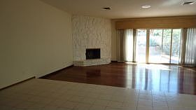 3rd image of 3017 Plaza De Monte
