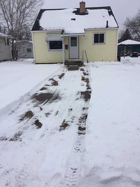 1st image of 120 Pinehurst St