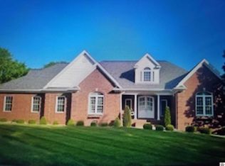 3845 Alameda Dr, Paducah, KY 42001