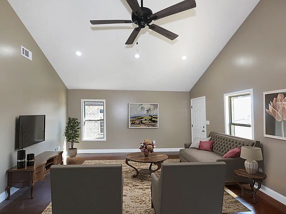 5th image of 120 McCreary Ln #120