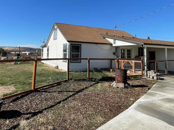 600 SE Grizzly Rd, Madras, OR 97741