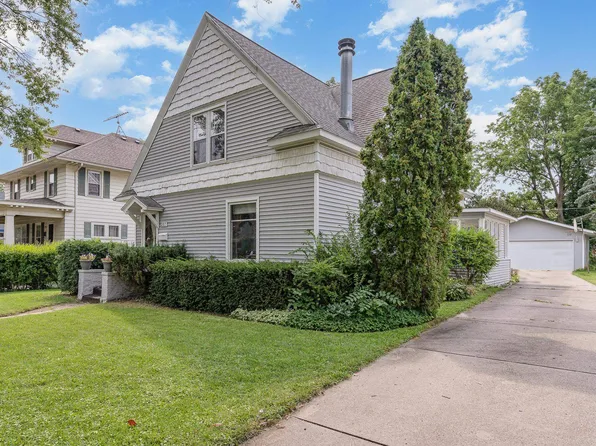 207 W End St, Alma, MI 48801