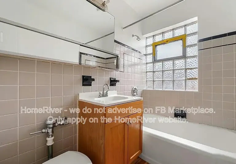 2038 E 72nd Pl #3 — Photo 8