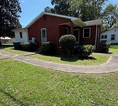 2nd image of 1044 Short St