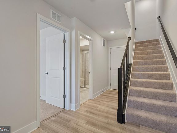 4th image of 1830 Parham Way