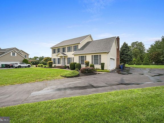 2nd image of 22 Dimondi Ct