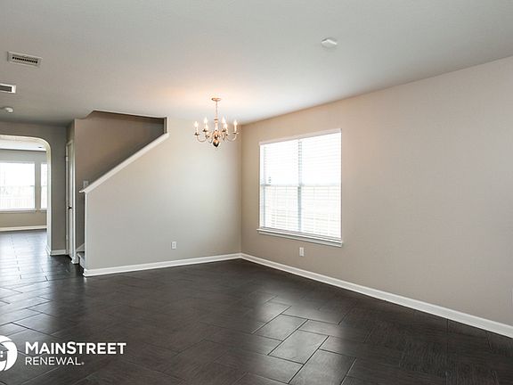 4th image of 7302 Cortland Oak