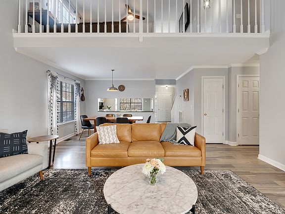 2nd image of 209 Roslyn Ct