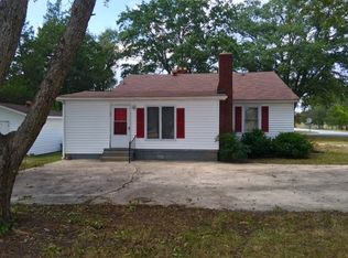 202 Hall St, Fair Play, SC 29643