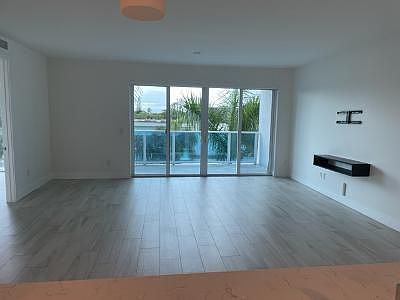 5th image of 1 S Palmway Unit 302