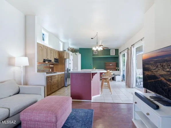 1685 E Calle Grandiosa, Tucson, AZ 85706
