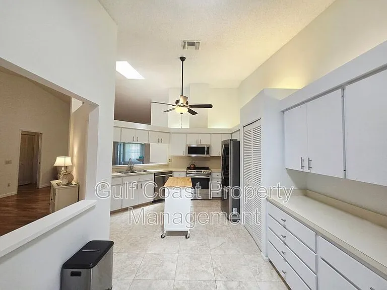 5808 Garden Lakes Dr — Photo 7