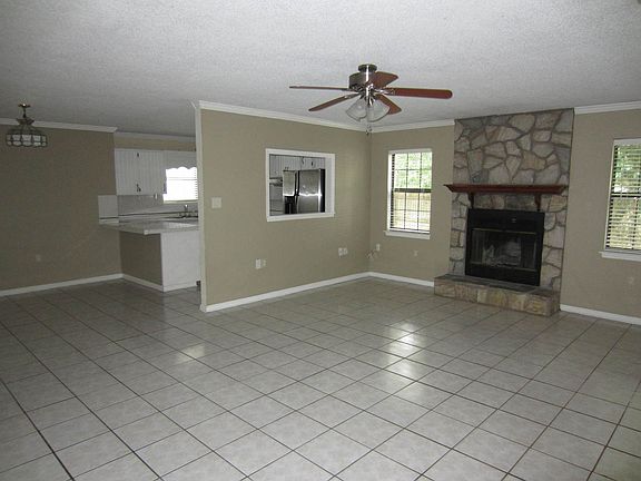 5th image of 1411 Strickland Cir