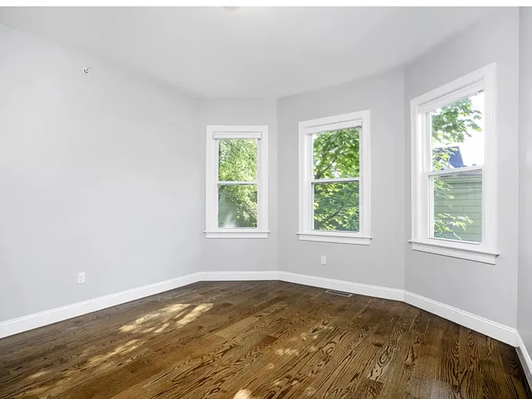7 Carolina Ave #1 — Photo 4