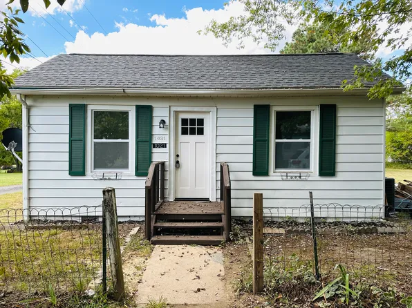 1021 Park Ave, Mineral, VA 23117
