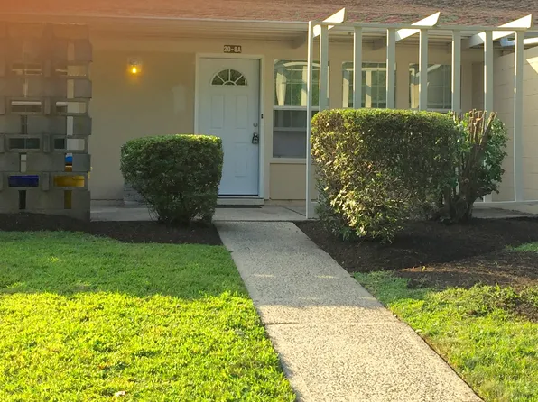 20-8A New Rd, Kendall Park, NJ 08824